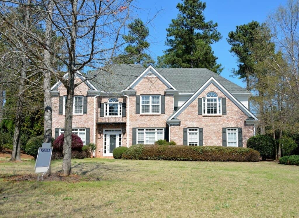 a home with an asphalt shingle roof